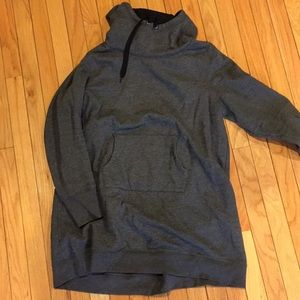 Hooded tunic sweatshirt